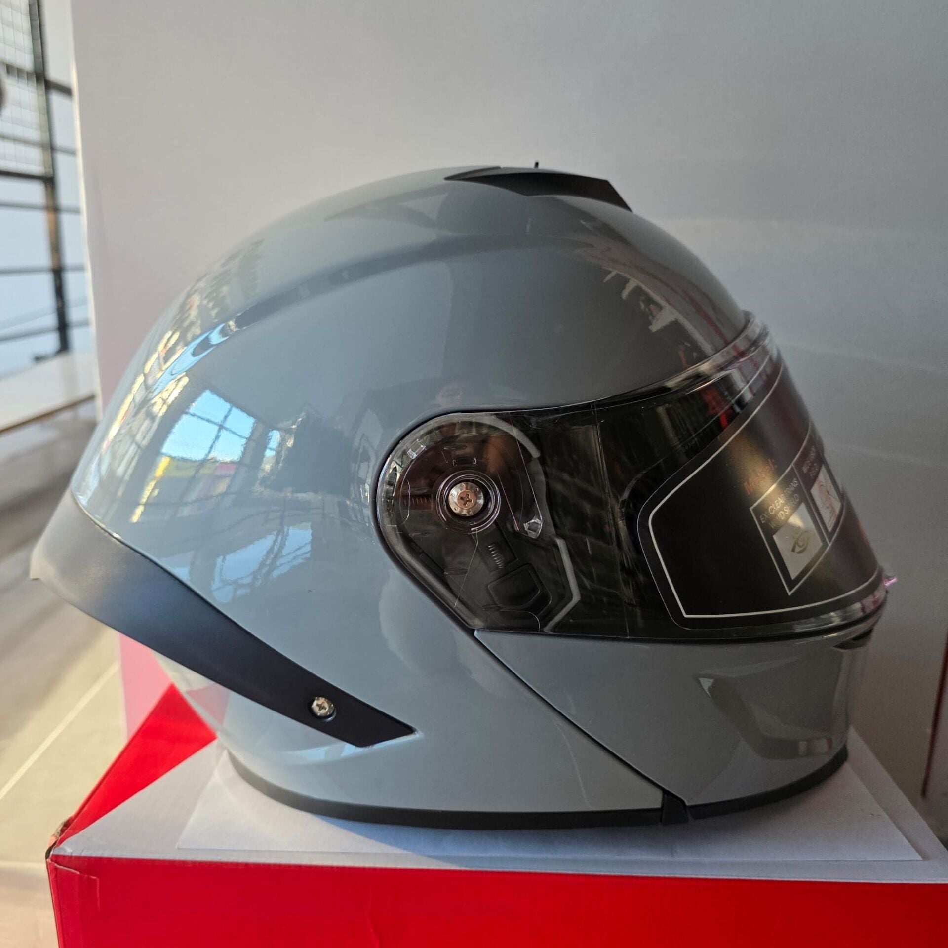 ÇENE AÇILIR VİZÖRLÜ KASK WOSEN L