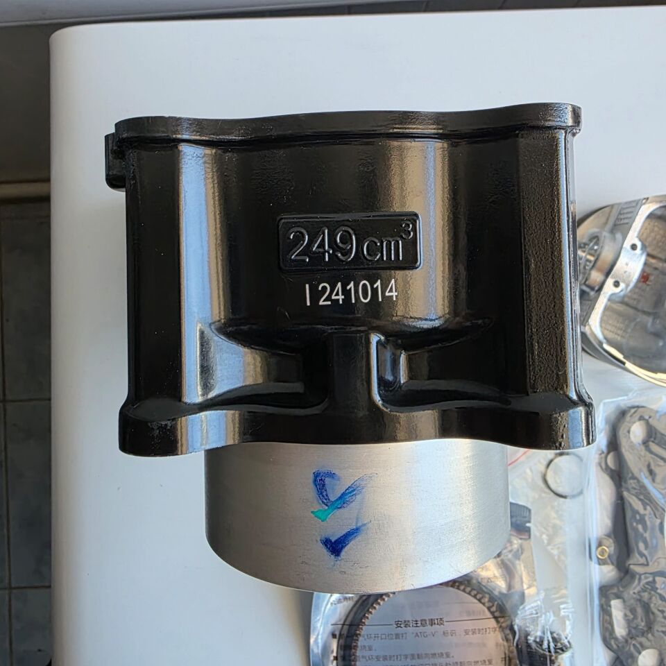 CF MOTO NK 250 SR 250 SİLİNDİR KOMPLE 72MM 17 PERNO SİYAH