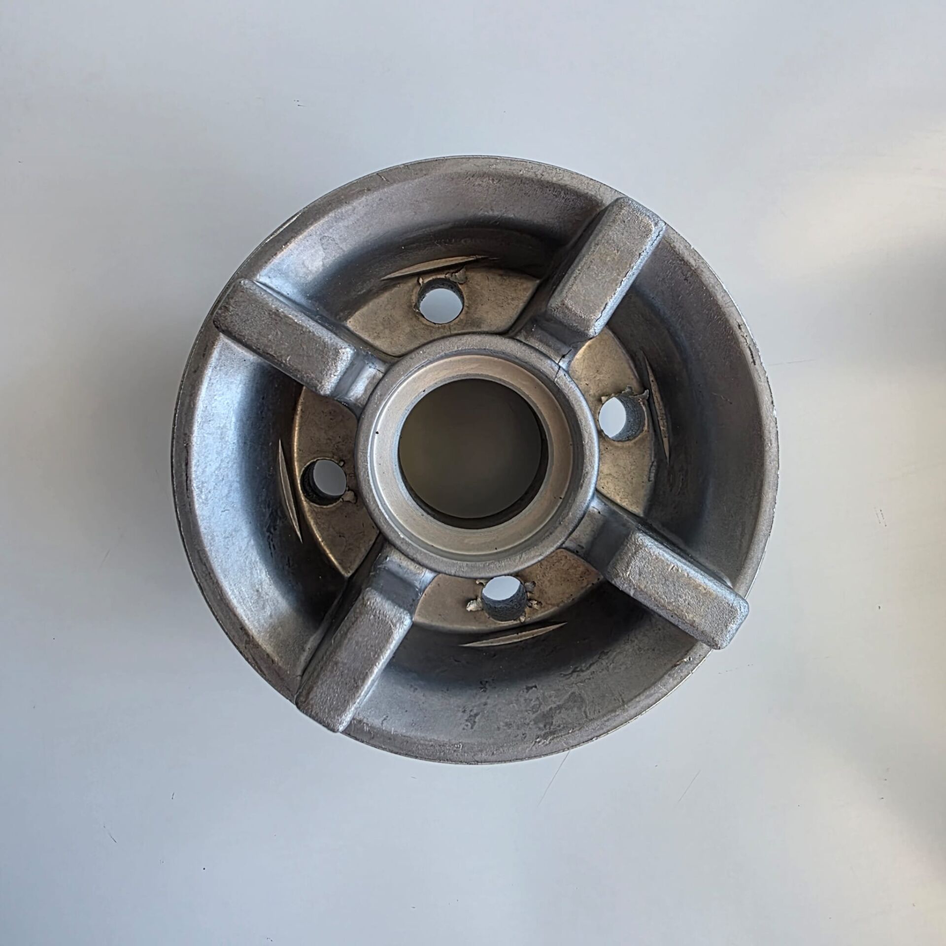 MODENAS ARKA DİŞLİ GÖBEĞİ