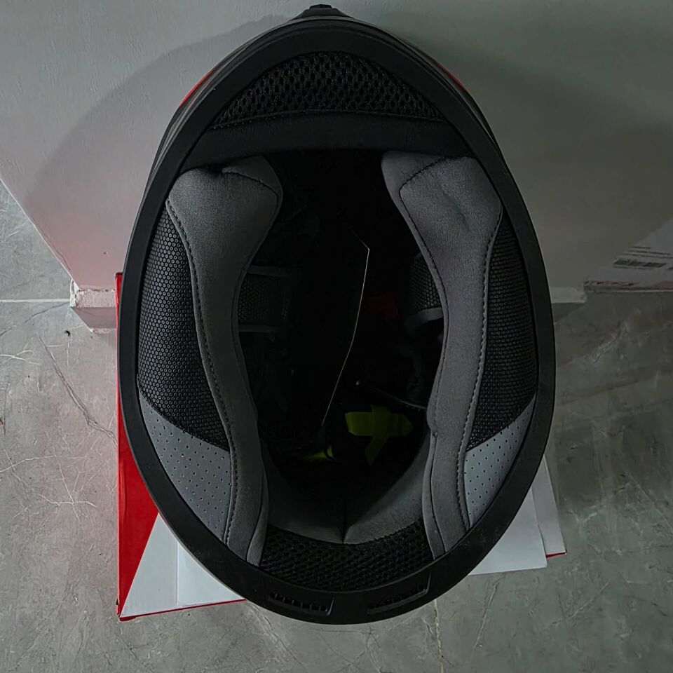KAPALI KASK AXXIS MAT KIRMIZI SİYAH 2XL