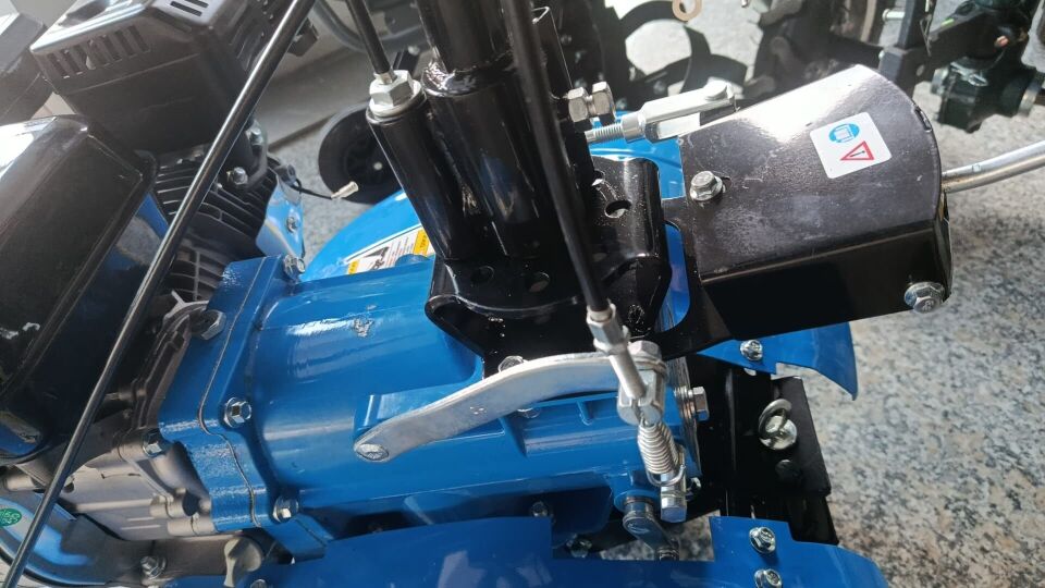 MEFA BENZİNLİ ÇAPALAMA MAKİNESİ 7 HP 3 İLERİ 1 GERİ VİTESLİ