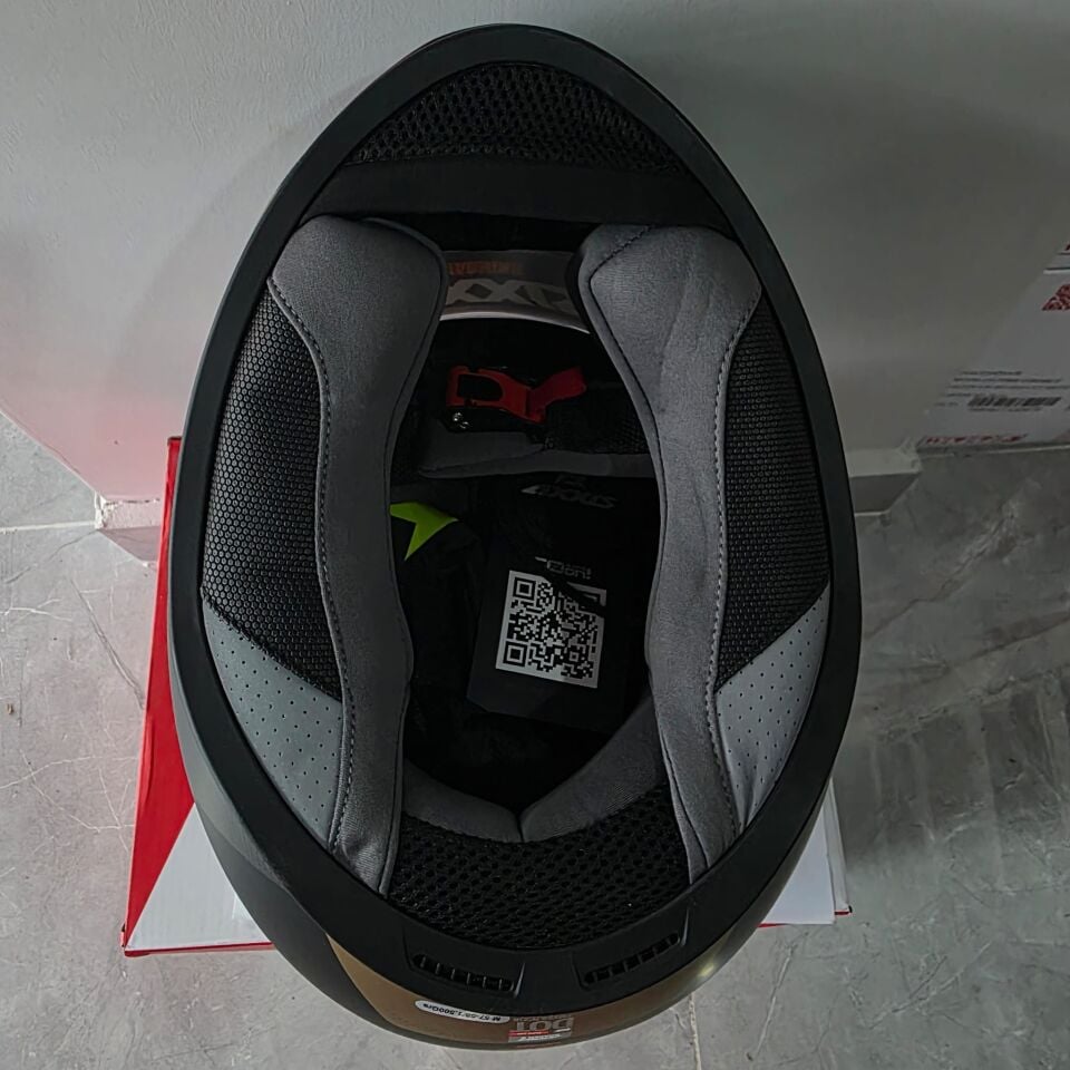 KAPALI KASK AXXIS MAT GOLD SİYAH M