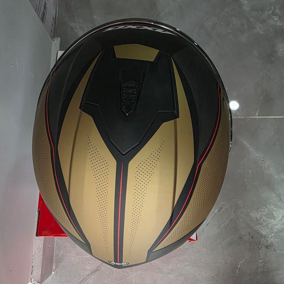 KAPALI KASK AXXIS MAT GOLD SİYAH M
