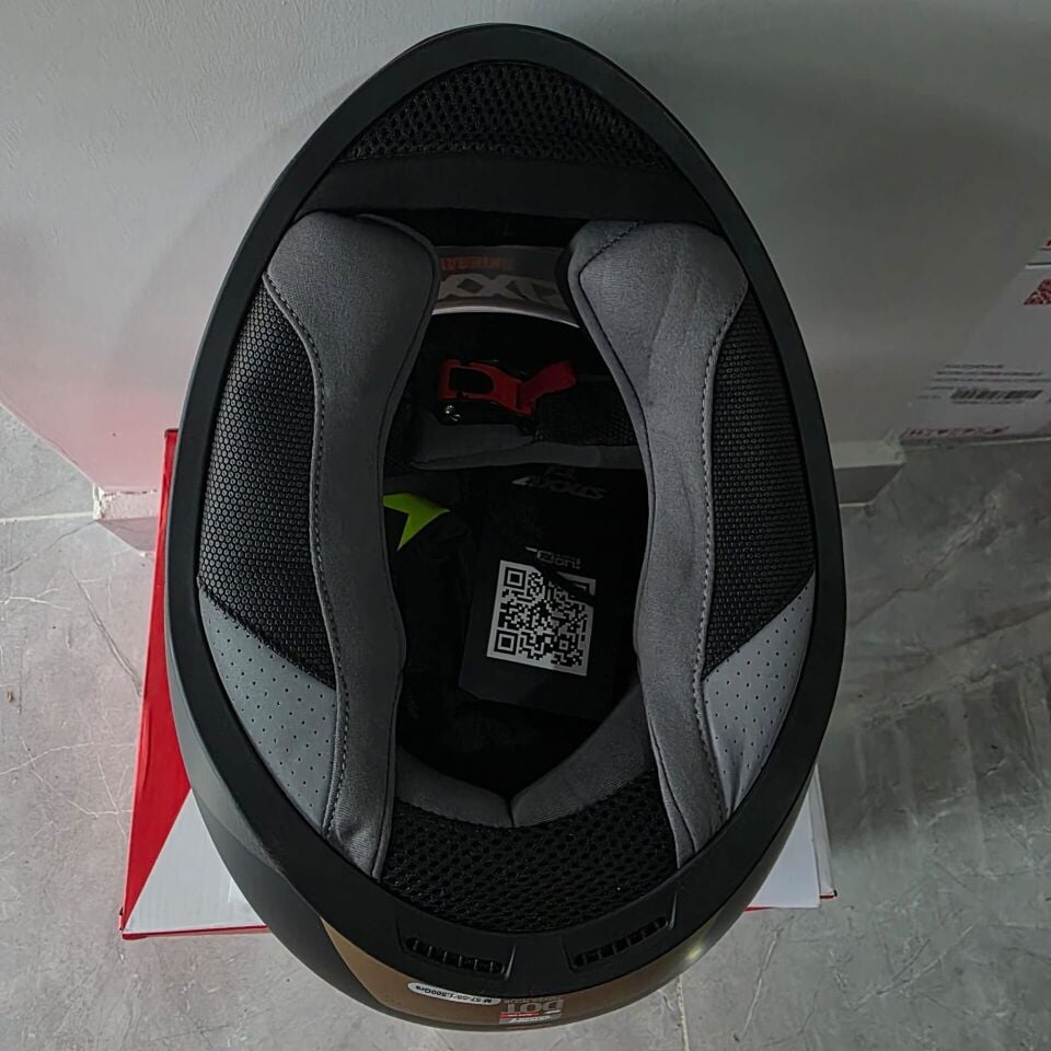 KAPALI KASK AXXIS MAT GOLD SİYAH M