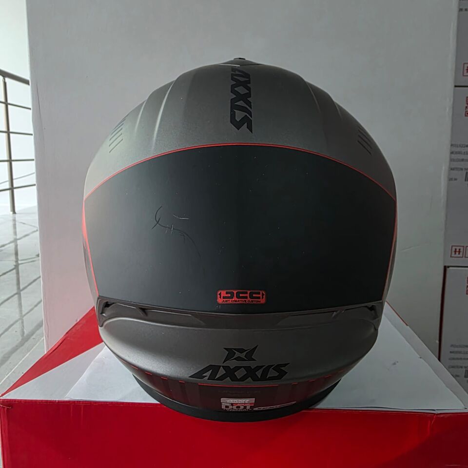 KAPALI KASK AXXIS METALİK GRİ SİYAH KIRMIZI M