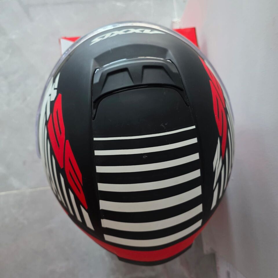 KAPALI KASK AXXIS MAT SİYAH KIRMIZI BEYAZ S