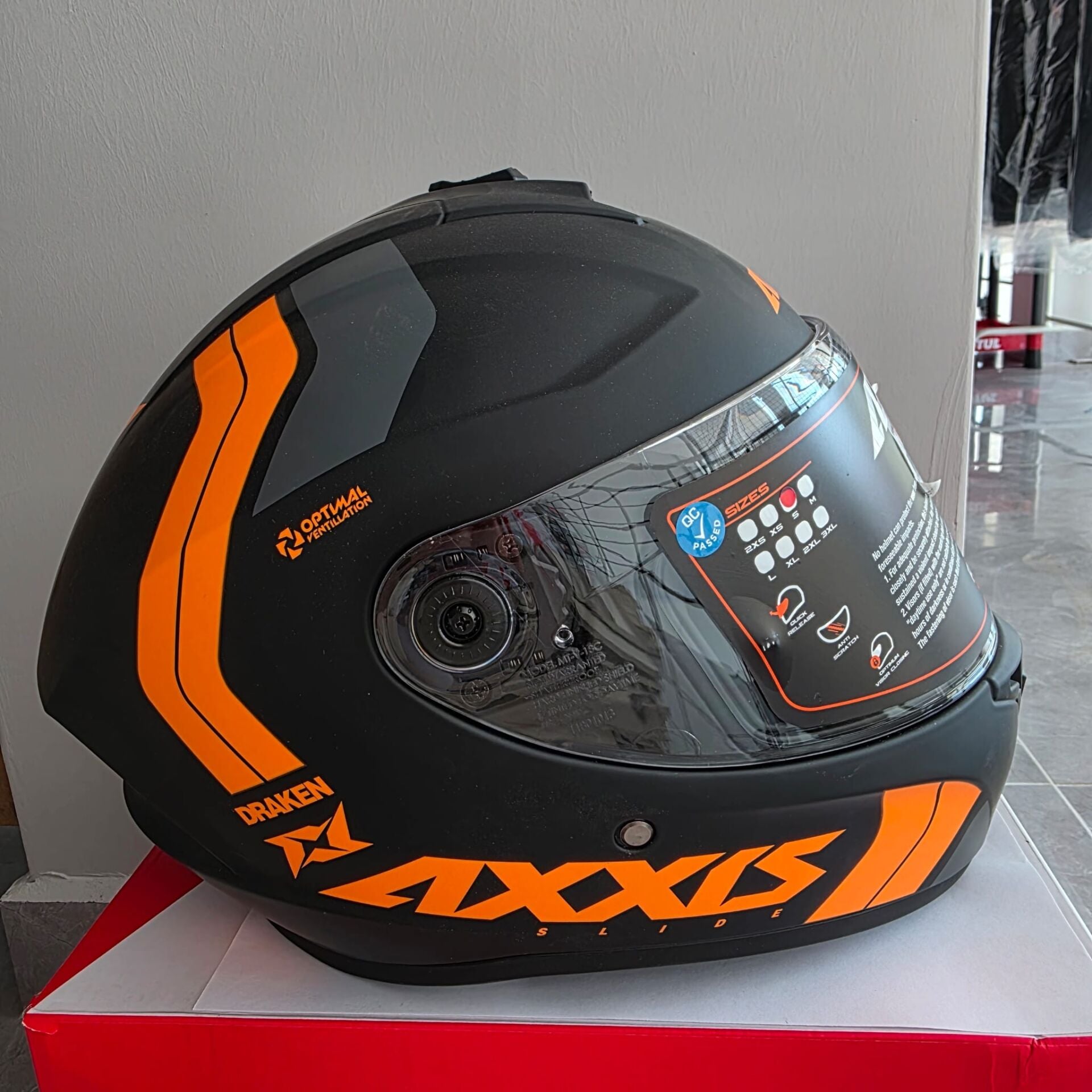 KAPALI KASK AXXIS MAT SİYAH NEON TURUNCU S