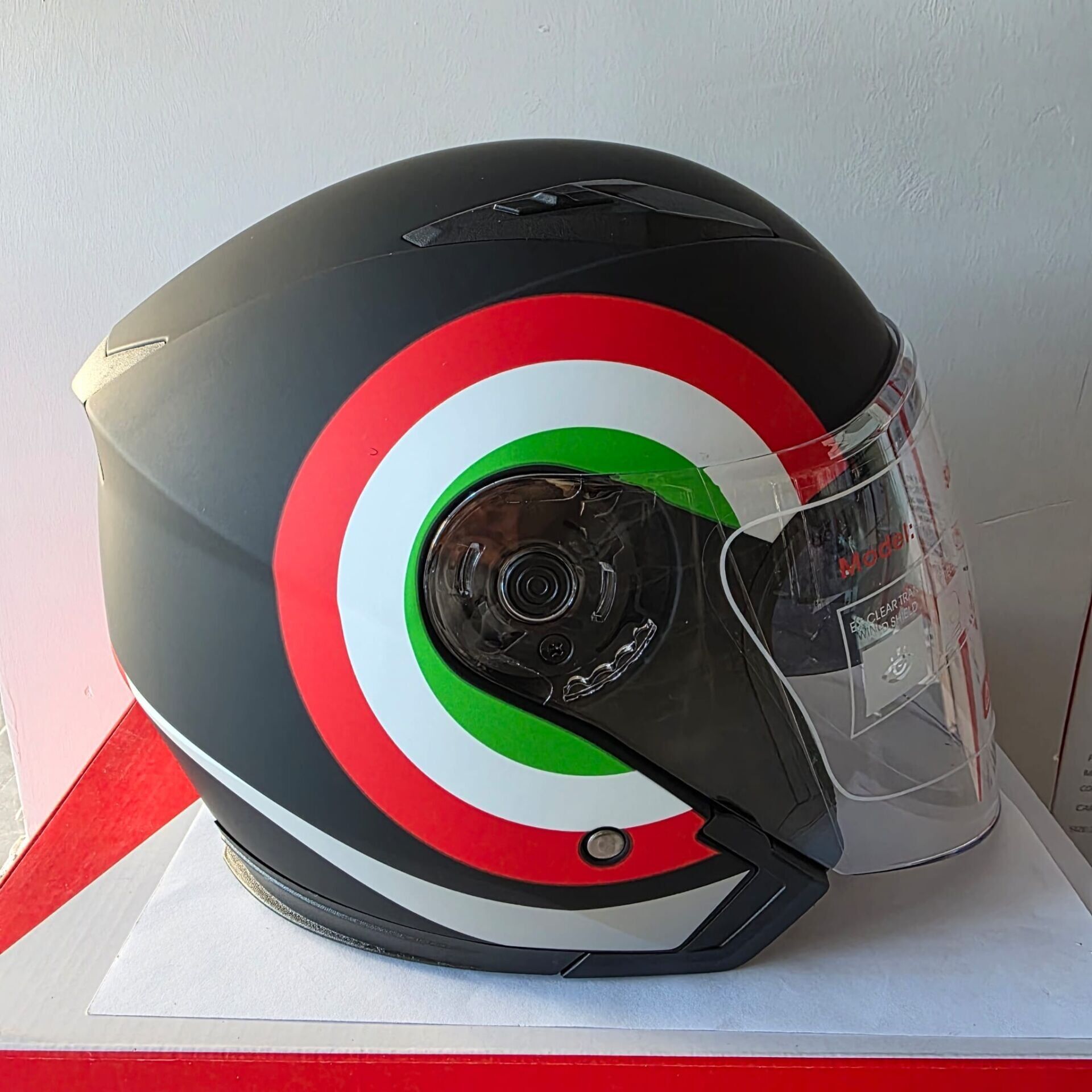 ÇENESİZ KASK JK-512 VİZÖRLÜ ŞEFFAF CAMLI SİYAH İTALYAN XL