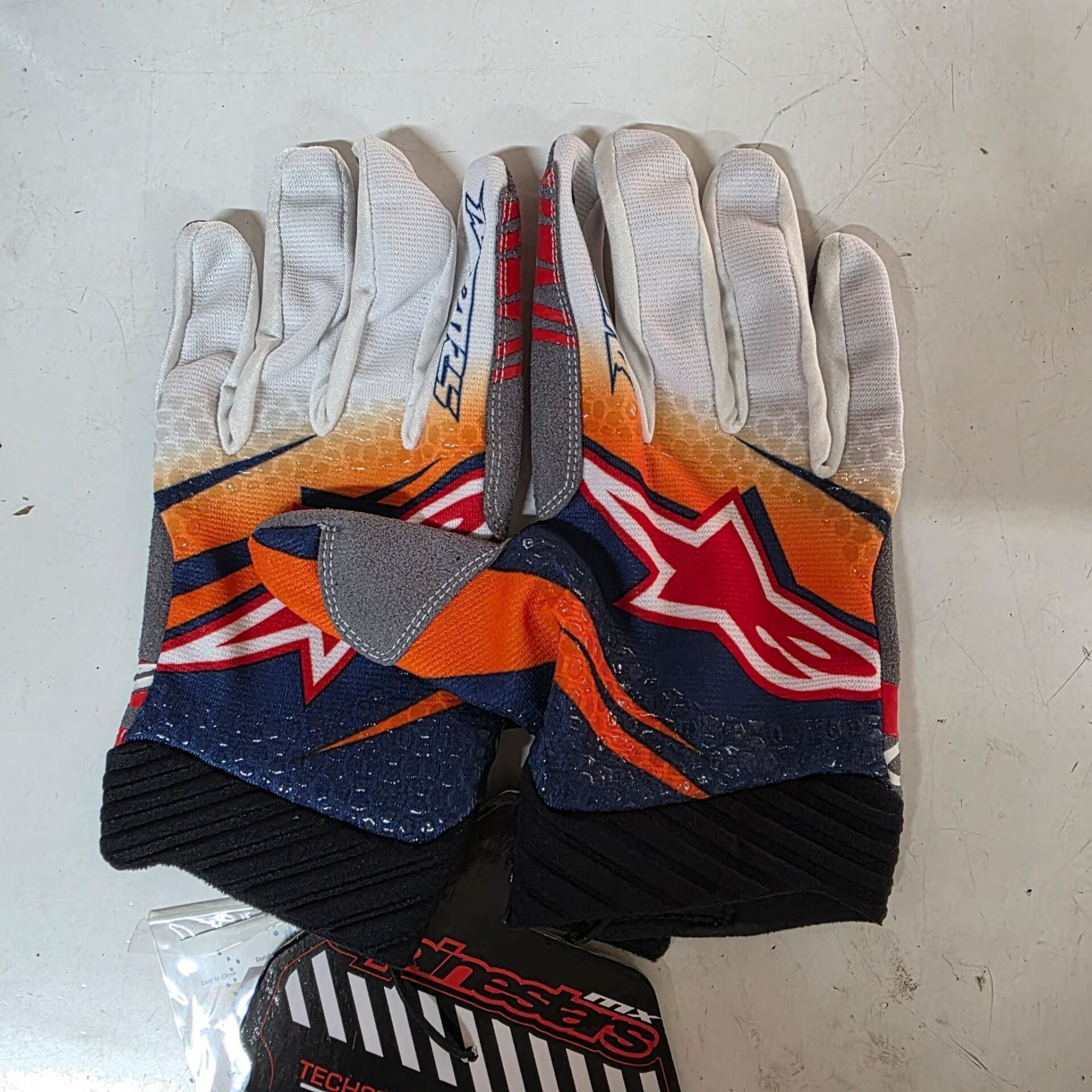 ELDİVEN ALPINESTARS TECHSTAR 16 VENOM FACTORY XL