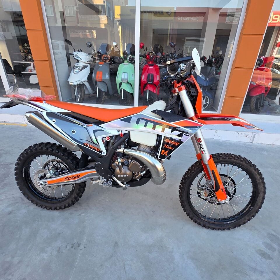 YUKİ BENZİNLİ CROSS 2 ZAMANLI OFFROAD DIRTY PAWS 250