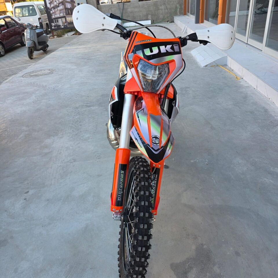 YUKİ BENZİNLİ CROSS 2 ZAMANLI OFFROAD DIRTY PAWS 250